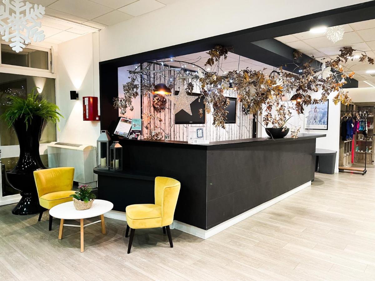Novotel Fontainebleau Ury Luaran gambar