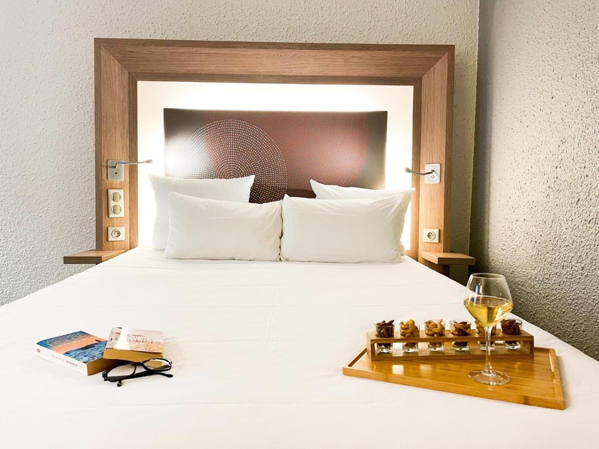 Novotel Fontainebleau Ury Luaran gambar