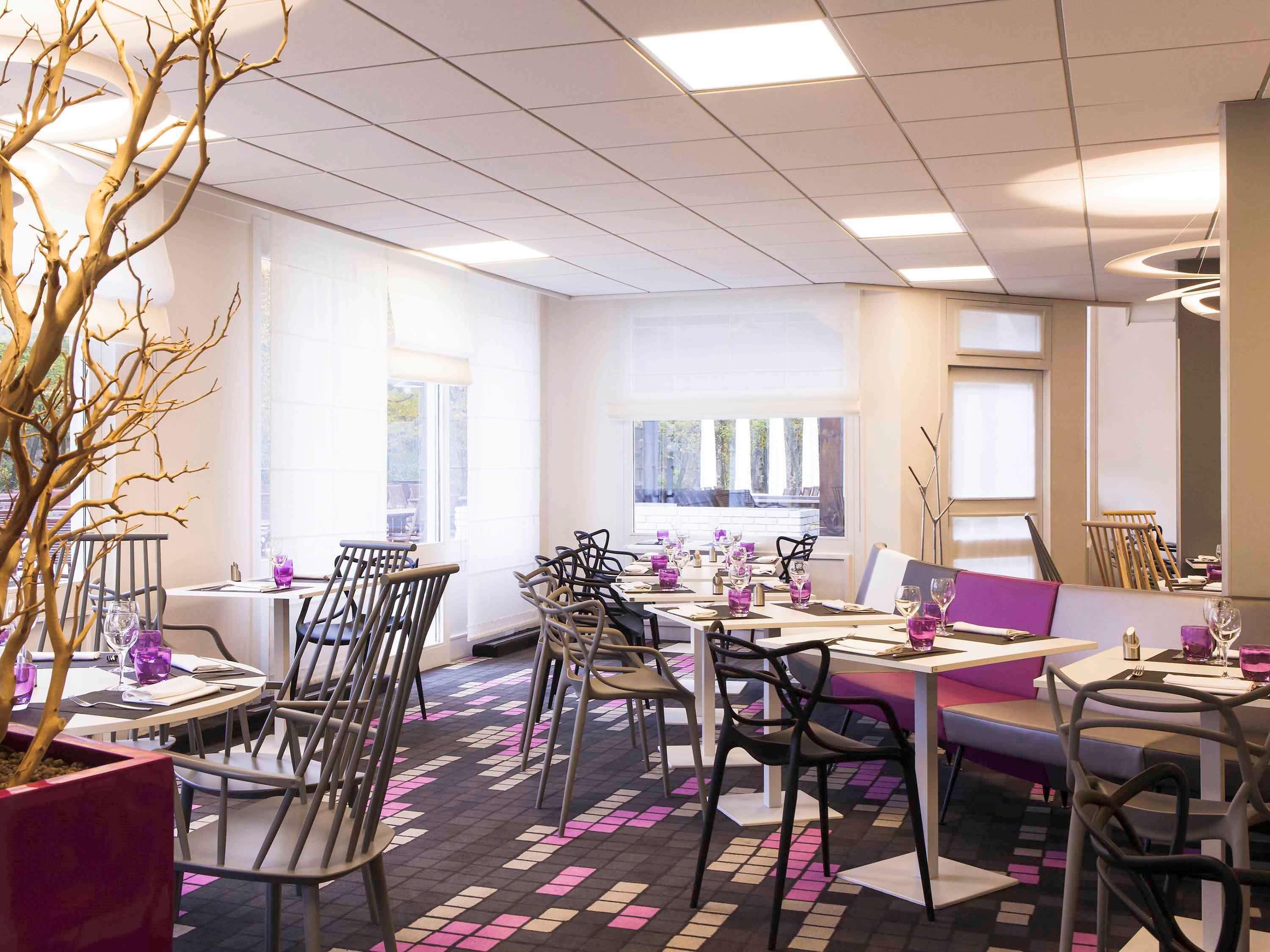 Novotel Fontainebleau Ury Luaran gambar