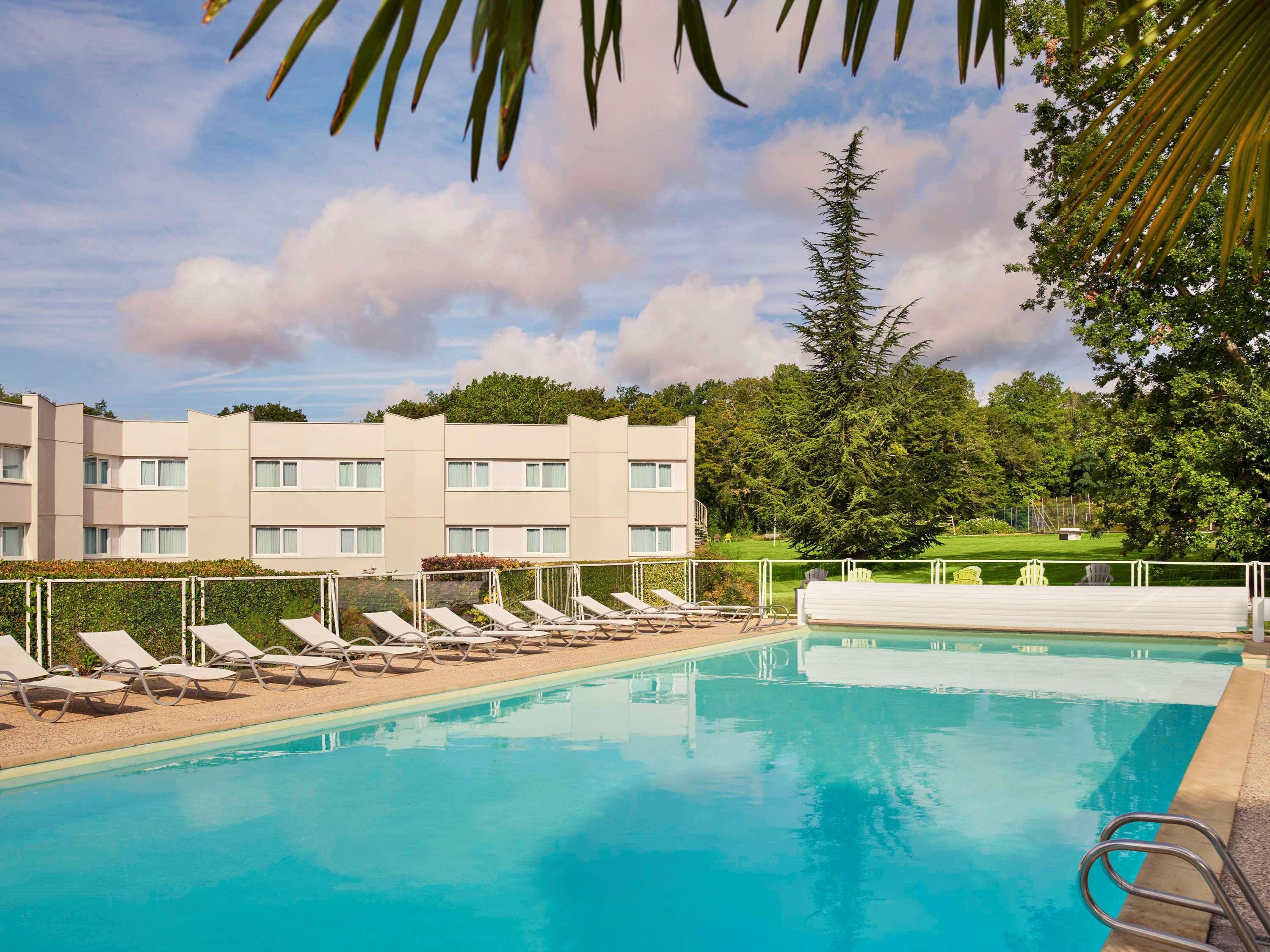 Novotel Fontainebleau Ury Luaran gambar